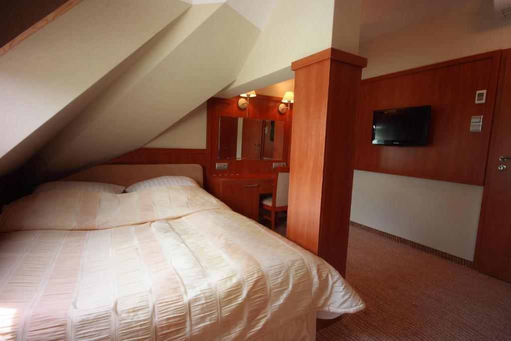 Hotel Sahara Bielsko-Biala Quarto foto